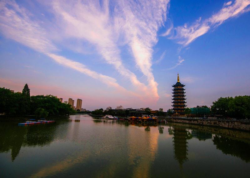 《The water reflected the purohita tower》